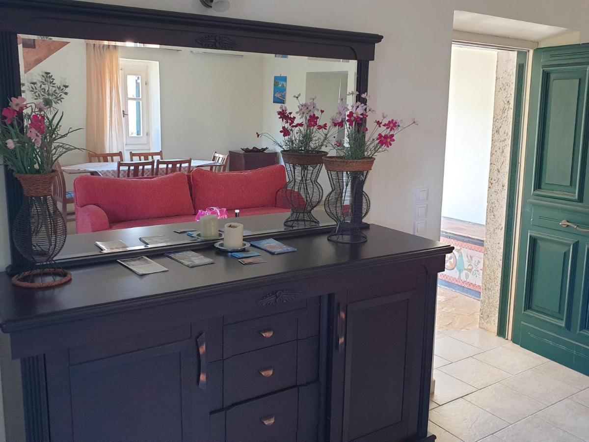 Olive Villas Anapaftíria Екстериор снимка