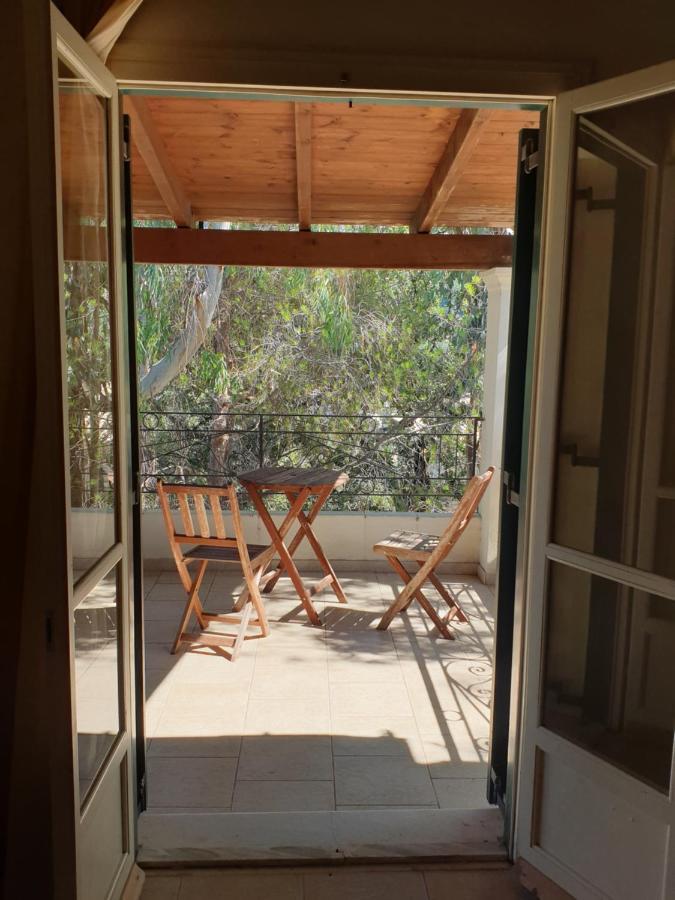Olive Villas Anapaftíria Екстериор снимка