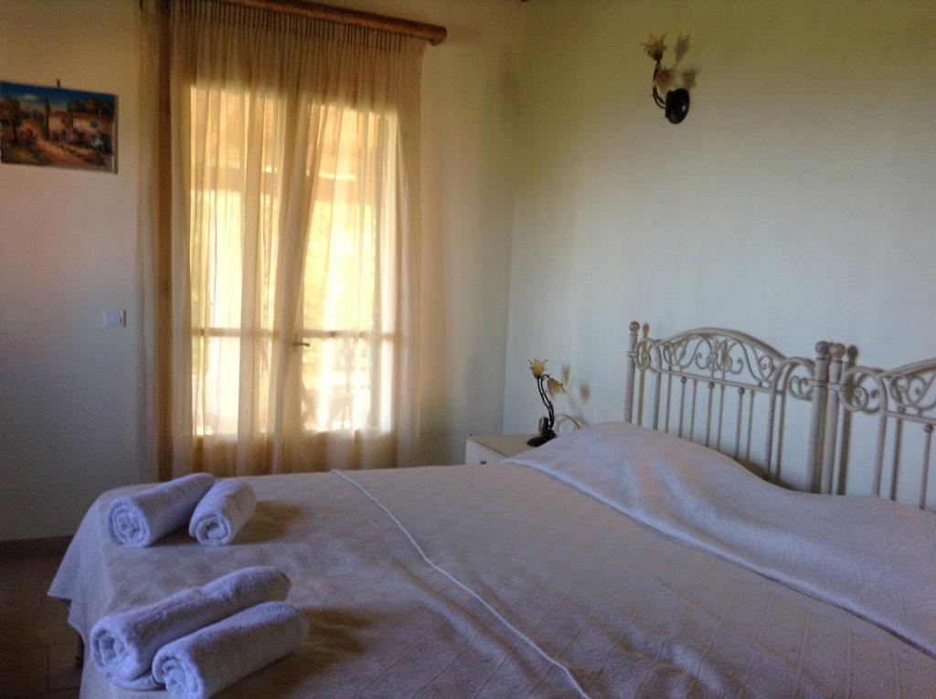 Olive Villas Anapaftíria Екстериор снимка